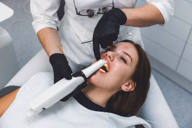Best Emergency Dental Care for Broken or Chipped Teeth in La Harpe, IL